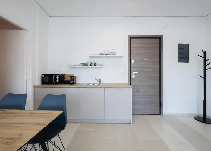 Hip And Fun Apt B
